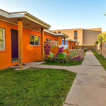 Inn 1 - Downtown 1 Bedroom Unit, Sleeps 6 With Shared Hot Tub Moab Eksteriør billede