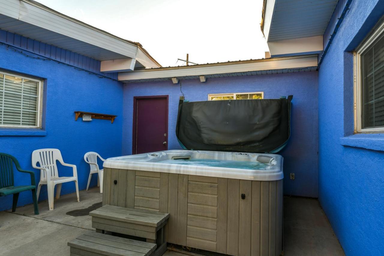 Inn 1 - Downtown 1 Bedroom Unit, Sleeps 6 With Shared Hot Tub Moab Eksteriør billede