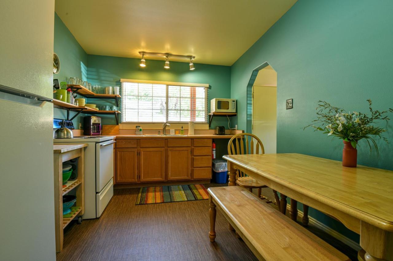 Inn 1 - Downtown 1 Bedroom Unit, Sleeps 6 With Shared Hot Tub Moab Eksteriør billede