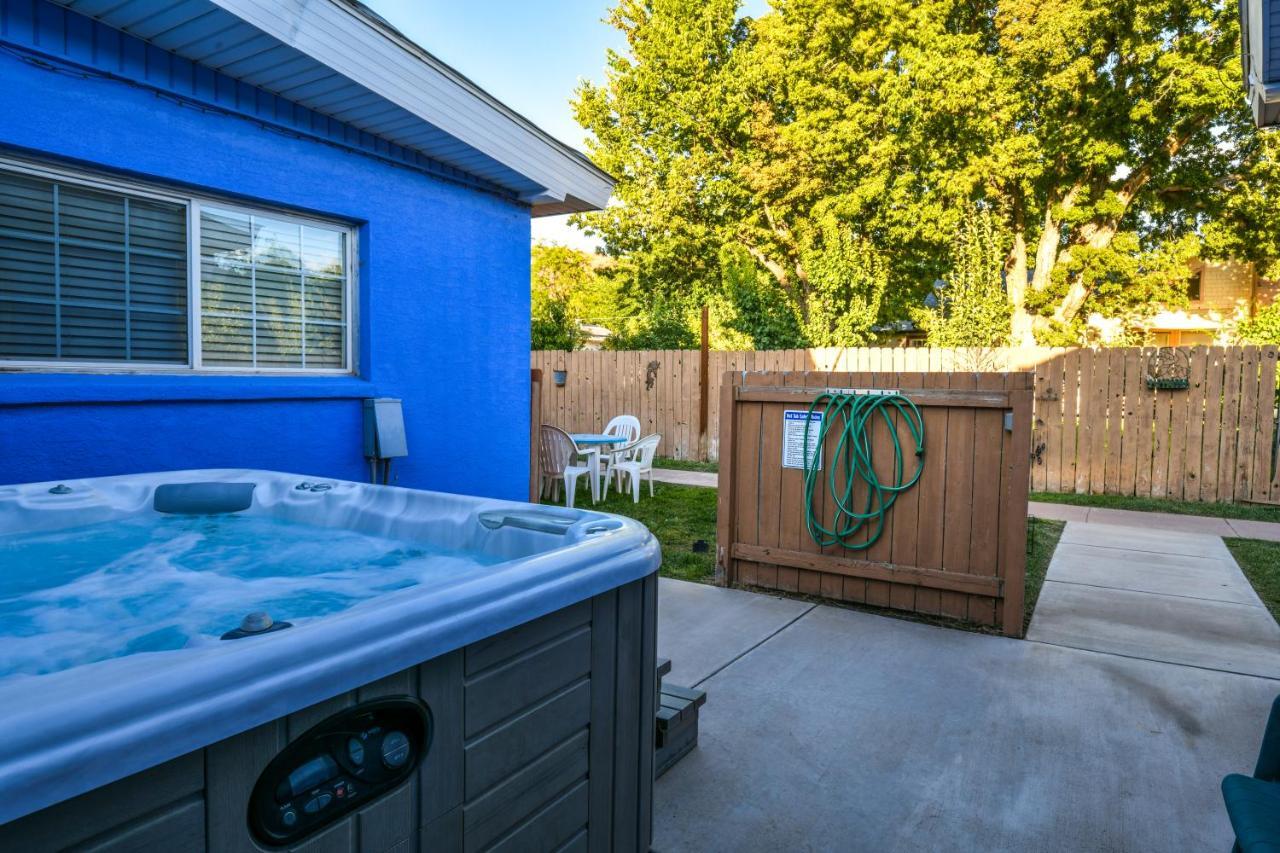 Inn 1 - Downtown 1 Bedroom Unit, Sleeps 6 With Shared Hot Tub Moab Eksteriør billede